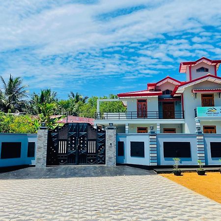 Sunset Chalet Mullaittivu ภายนอก รูปภาพ